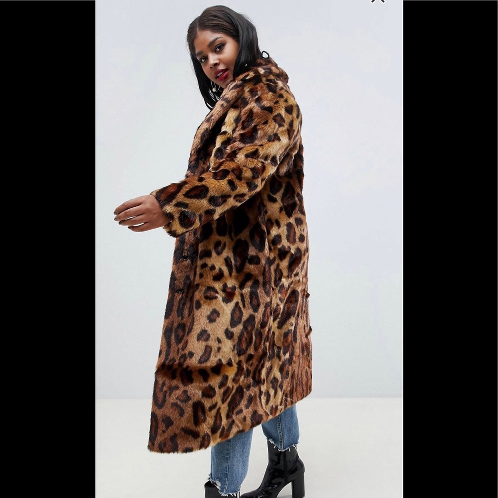 ASOS DESIGN curve maxi faux fur
coat in leopard